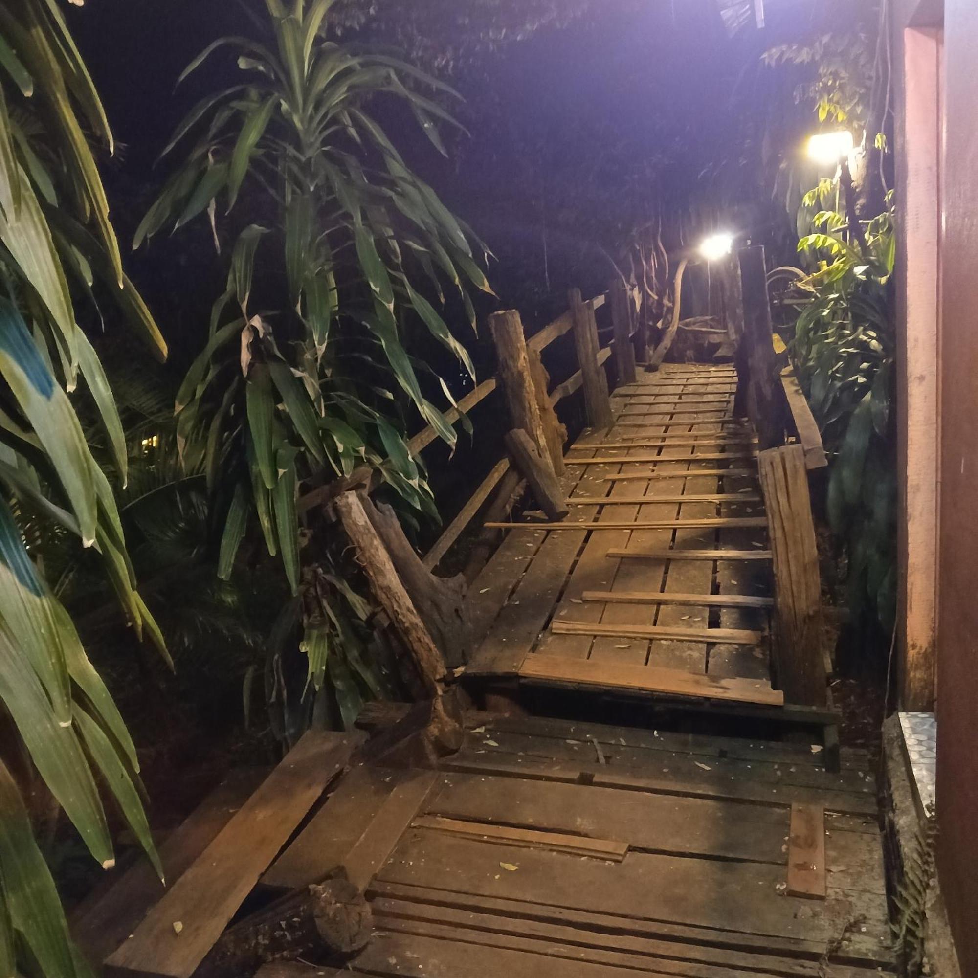 Familyhouse & Trekking Apartment Banlung Room photo
